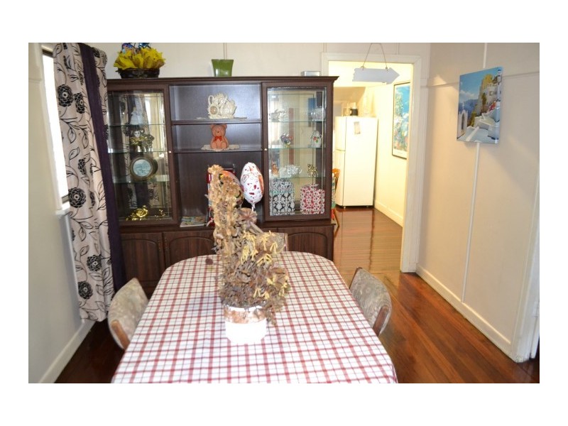 3 Pulgul Street, Urangan QLD 4655