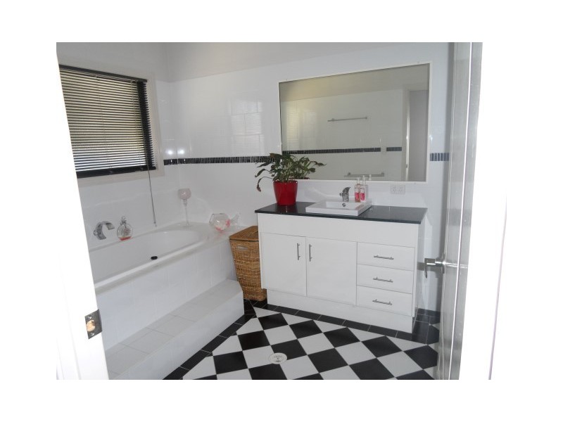 28 Blue Lagoon Way, Dundowran Beach QLD 4655