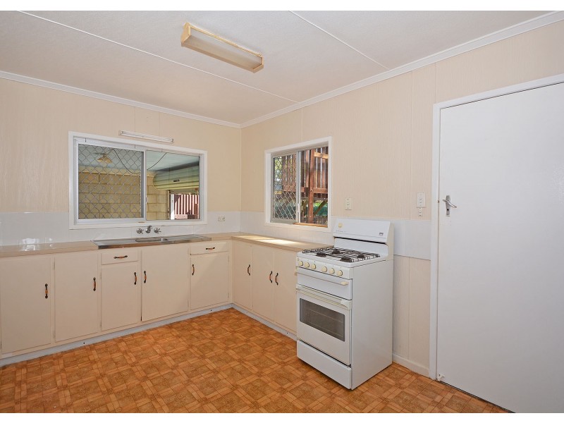 3 Mary Street, Scarness QLD 4655