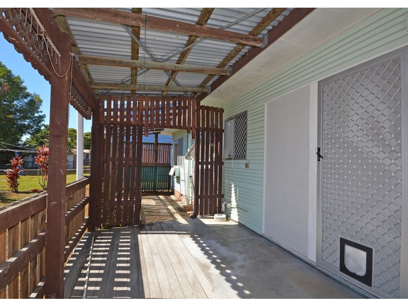 3 Mary Street, Scarness QLD 4655