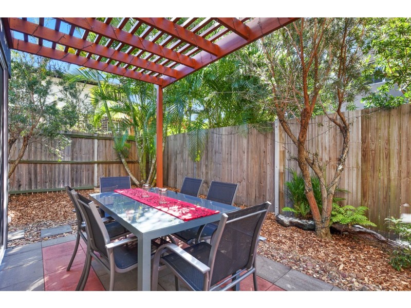 53/80 Moolyyir Street, Urangan QLD 4655