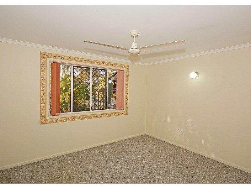 41 Kululu Crescent, Scarness QLD 4655