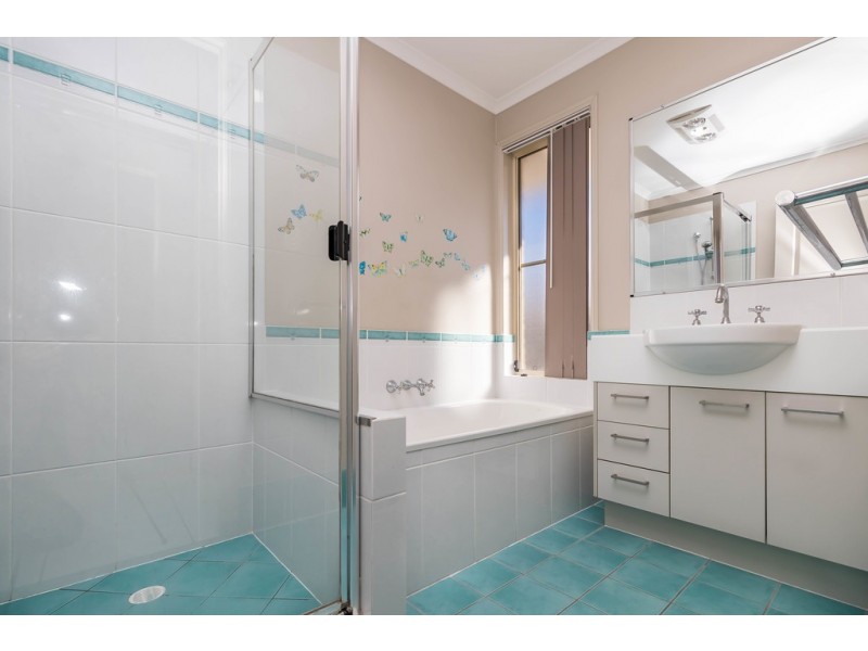 9 Lakeridge Drive, Dundowran QLD 4655