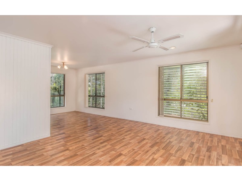 11 Granada Court, Point Vernon QLD 4655