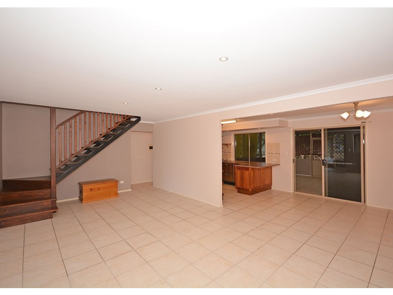 8 Moys Road, Booral QLD 4655