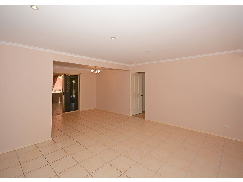 8 Moys Road, Booral QLD 4655