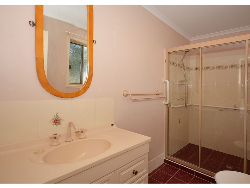 8 Moys Road, Booral QLD 4655