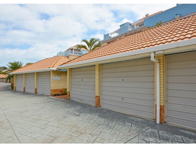 115/17 Buccaneer Drive, Urangan QLD 4655