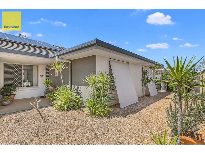 2/111 Ibis Boulevard, Eli Waters QLD 4655