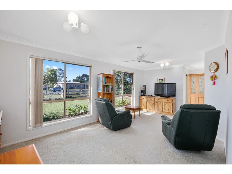 46 Corser Street, Point Vernon QLD 4655
