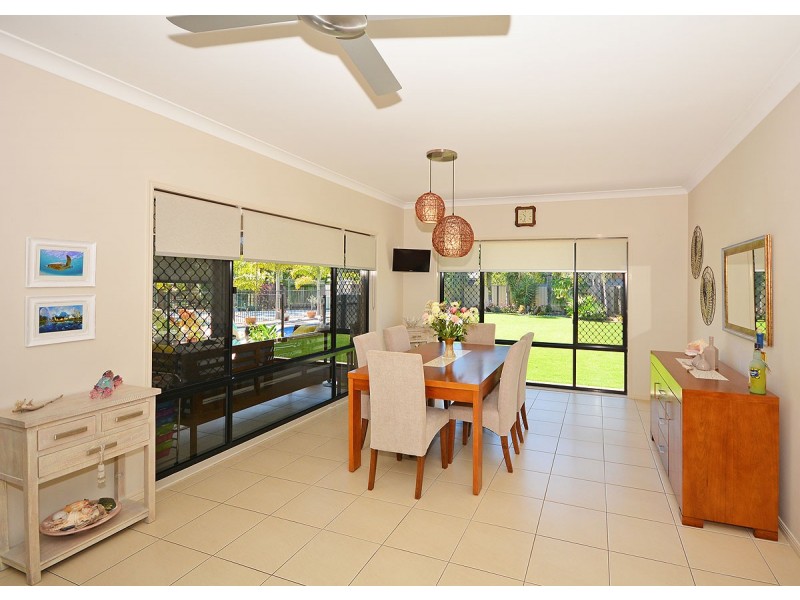 16 Amstal Avenue, Wondunna QLD 4655
