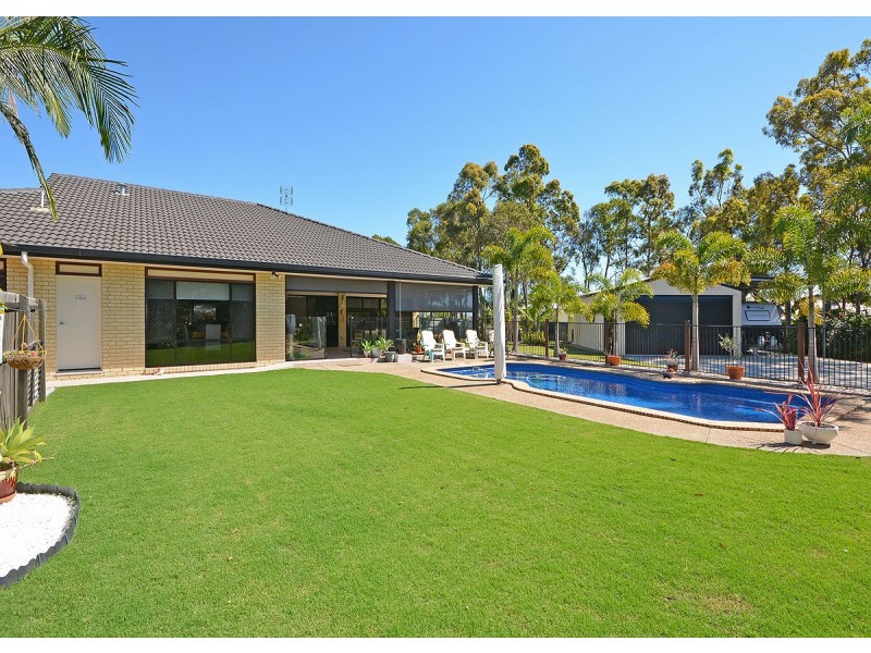 16 Amstal Avenue, Wondunna QLD 4655