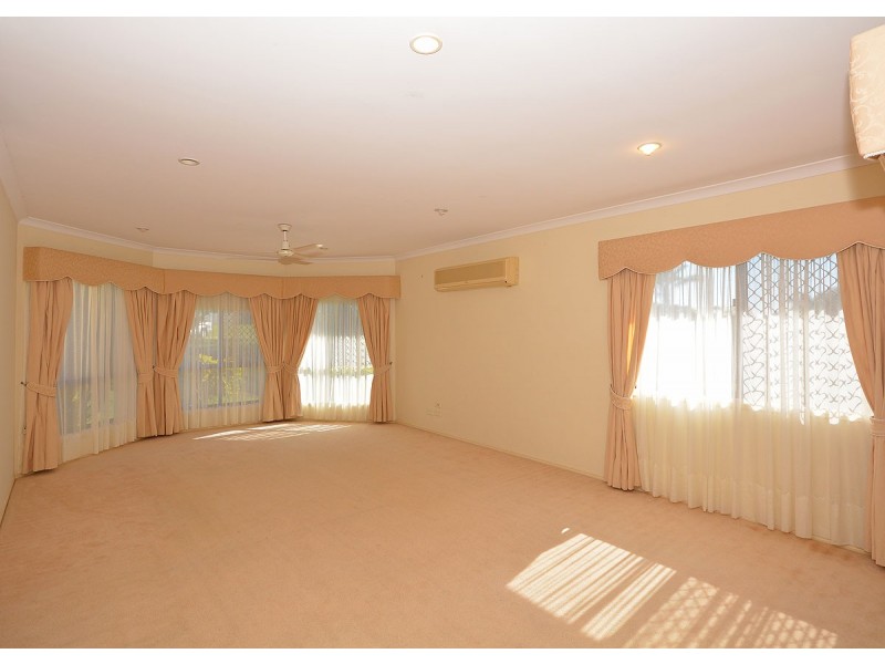 12 Rathdowne Court, Urraween QLD 4655