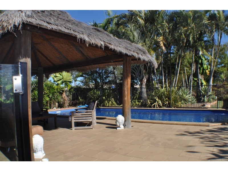 73 Ladbroke Crescent, Urangan QLD 4655