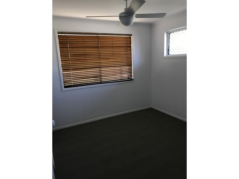 73 Ladbroke Crescent, Urangan QLD 4655