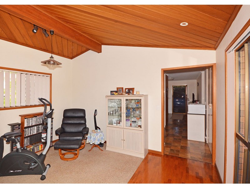 71 Hillcrest Avenue, Scarness QLD 4655
