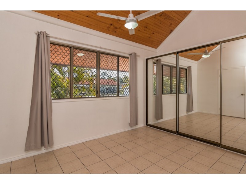 13/406 Esplanade, Torquay QLD 4655