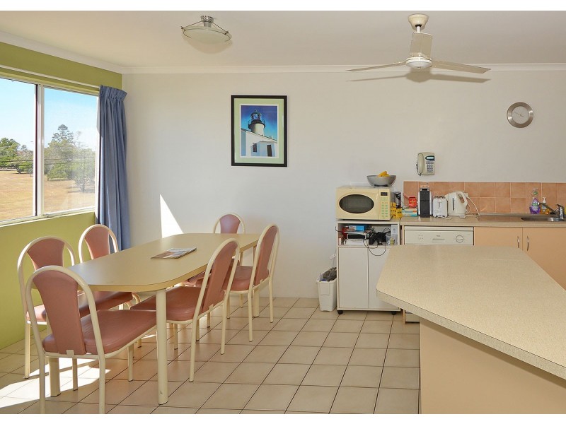 11/13-15 Pulgul Street, Urangan QLD 4655