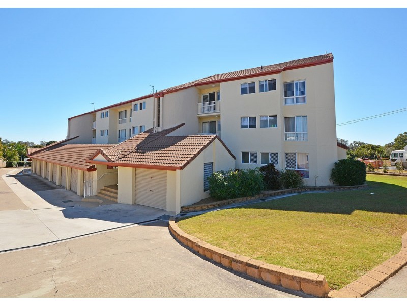 11/13-15 Pulgul Street, Urangan QLD 4655