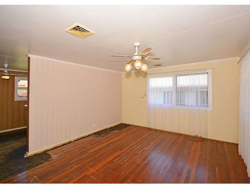 93 East Street, Scarness QLD 4655