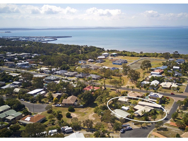 3 Shoreline Court, Urangan QLD 4655