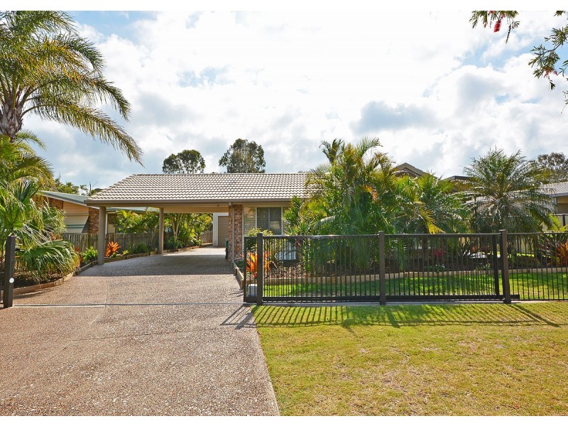 3 Shoreline Court, Urangan QLD 4655