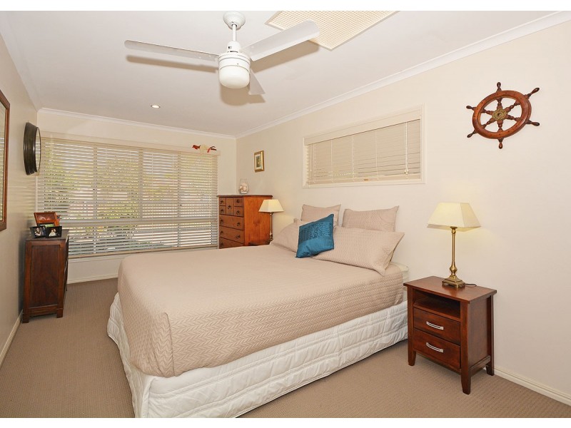 3 Shoreline Court, Urangan QLD 4655