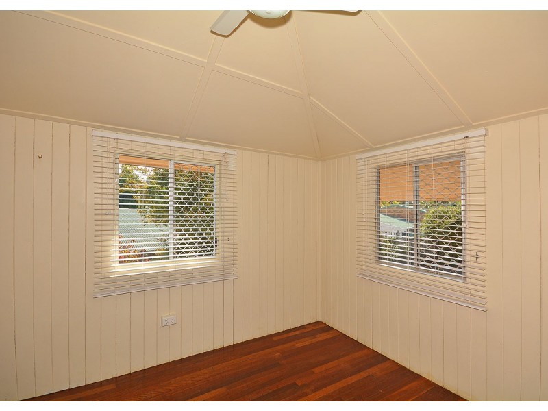 20 Beach Road, Pialba QLD 4655