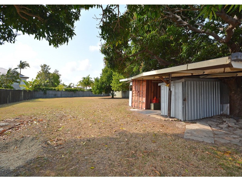 20 Beach Road, Pialba QLD 4655