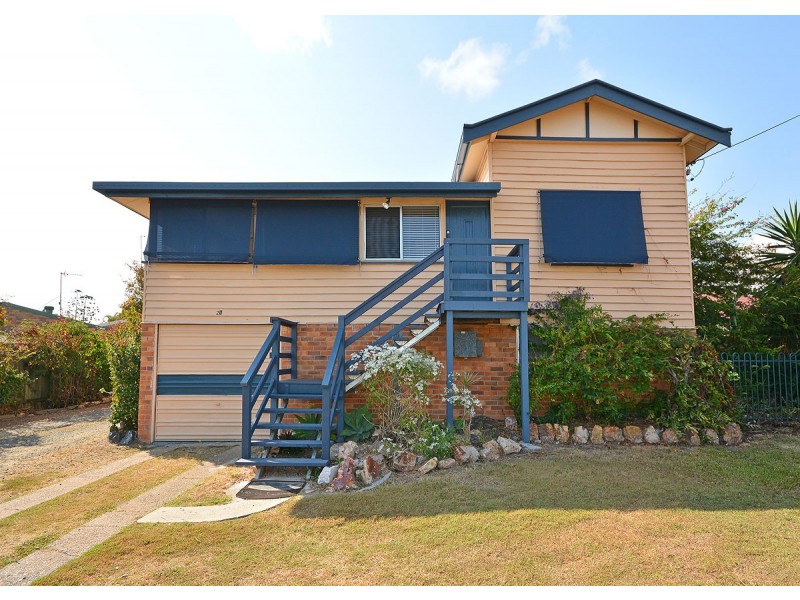 20 Beach Road, Pialba QLD 4655