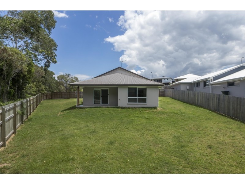 18 Steel Street, Nikenbah QLD 4655