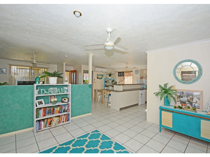 4 Archer Drive, Point Vernon QLD 4655