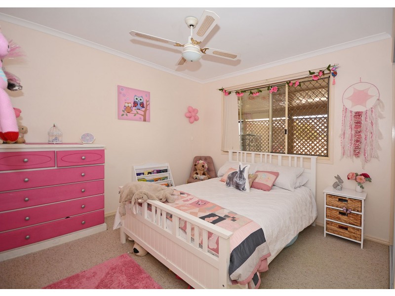 4 Archer Drive, Point Vernon QLD 4655