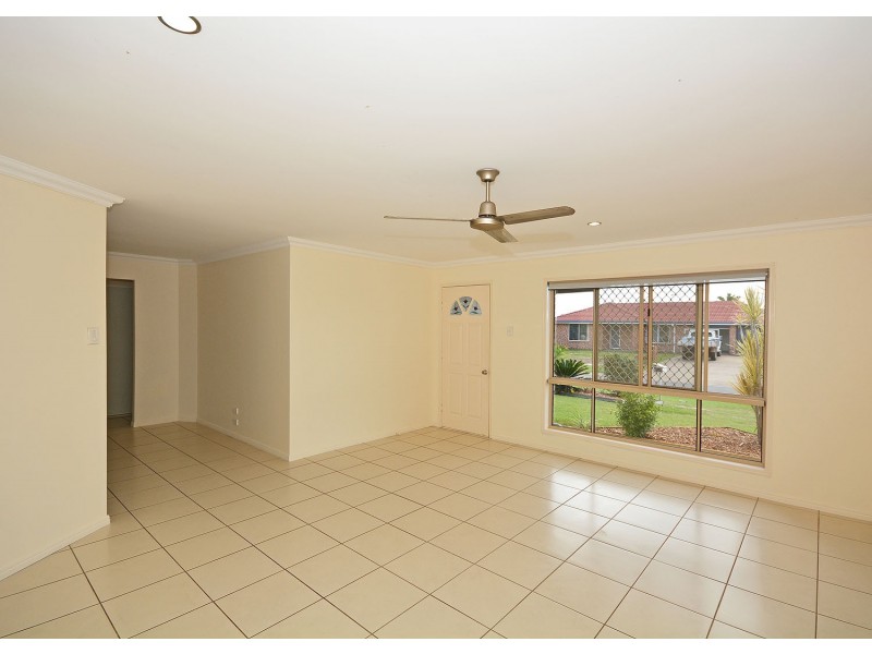 71 Bunya Court, Eli Waters QLD 4655