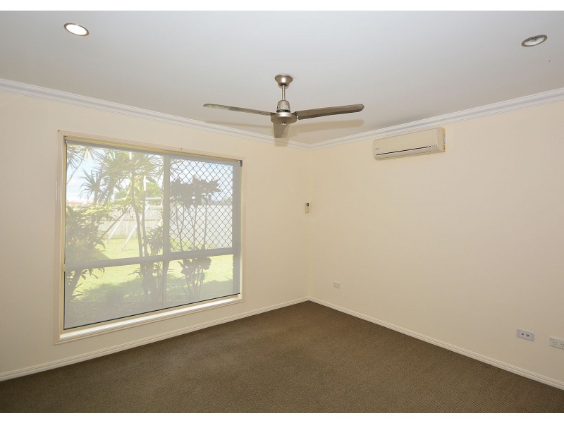 71 Bunya Court, Eli Waters QLD 4655