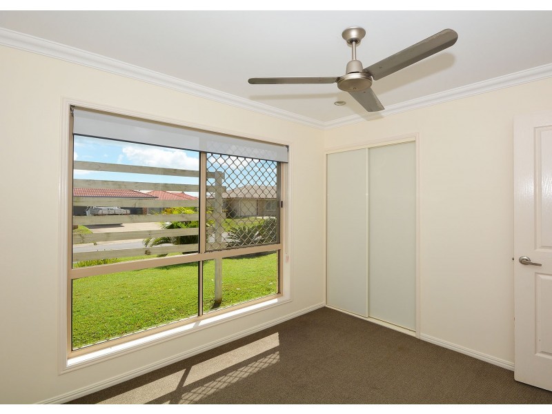 71 Bunya Court, Eli Waters QLD 4655