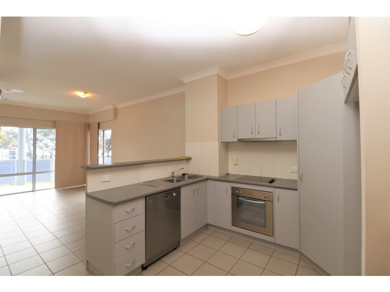 2/320 Esplanade (Latitude 25), Scarness QLD 4655
