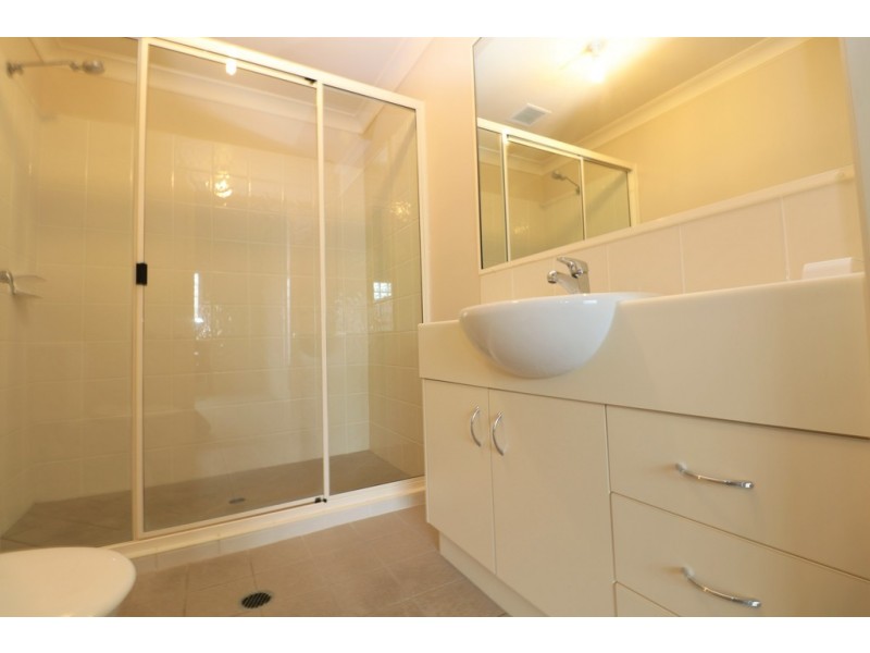 2/320 Esplanade (Latitude 25), Scarness QLD 4655