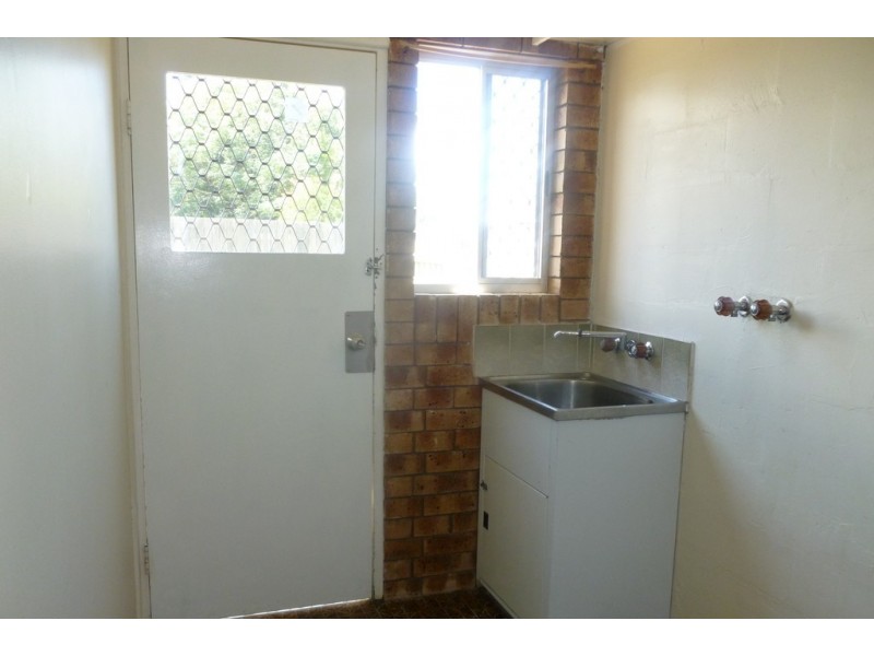 5/3 King Street, Urangan QLD 4655