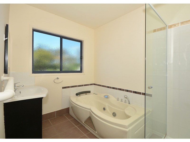 6 Deeds Court, Dundowran Beach QLD 4655