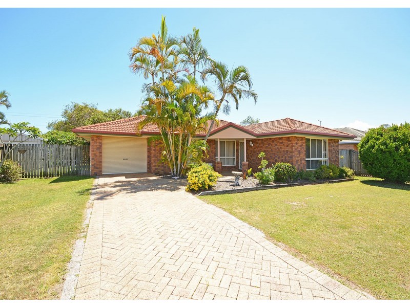 12 Merlin Drive, Urangan QLD 4655