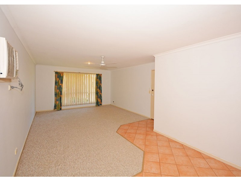 12 Merlin Drive, Urangan QLD 4655
