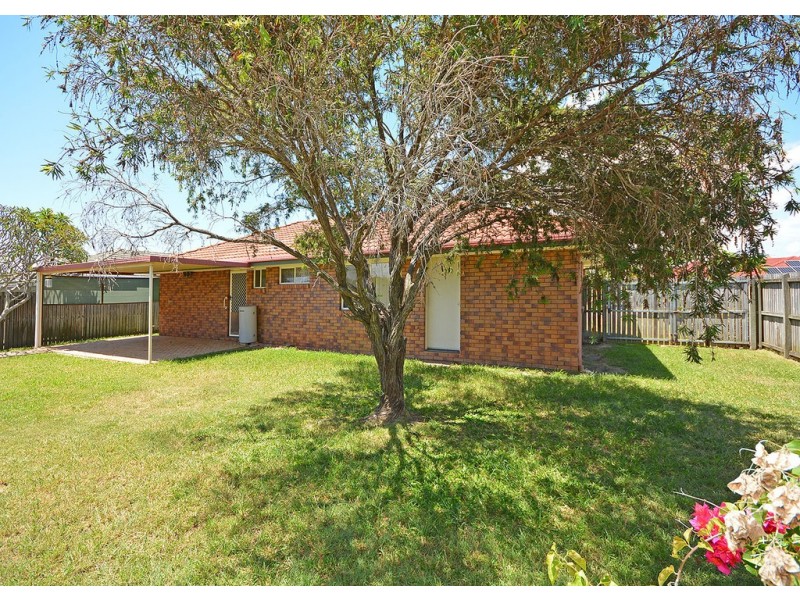 12 Merlin Drive, Urangan QLD 4655