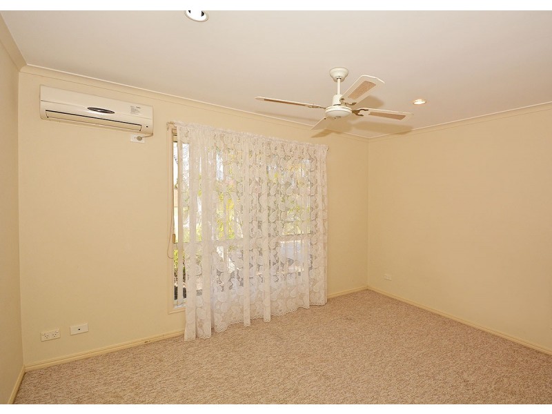 12 Merlin Drive, Urangan QLD 4655
