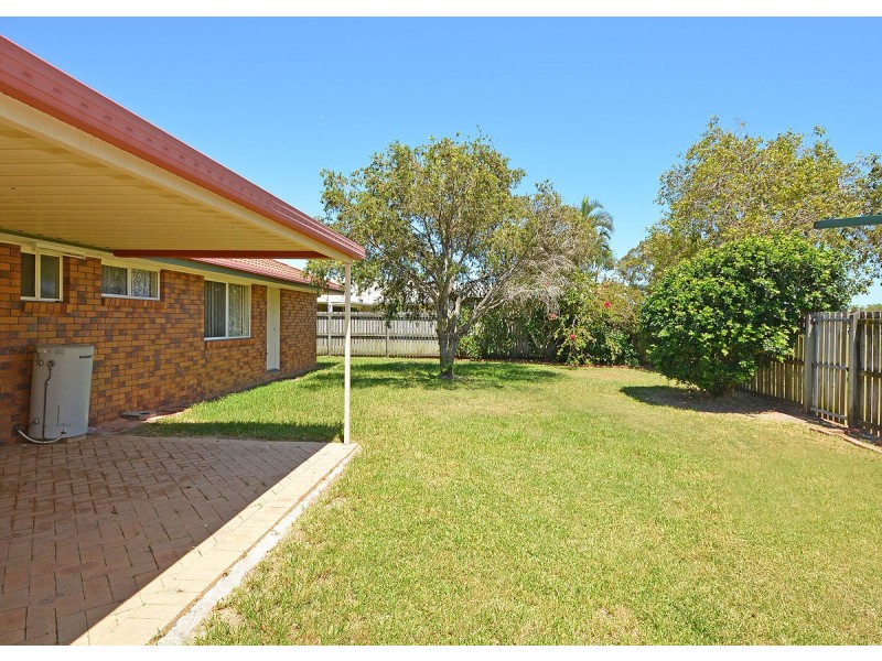 12 Merlin Drive, Urangan QLD 4655