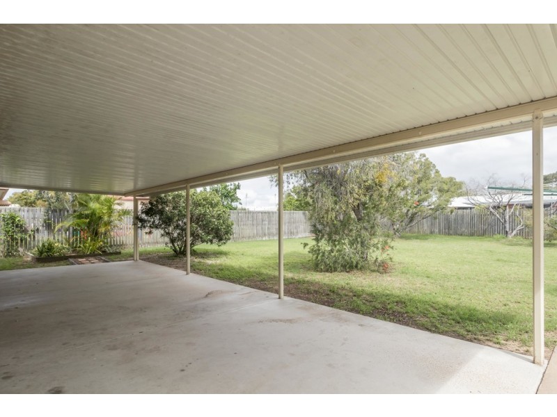 216 Dayman Street, Urangan QLD 4655
