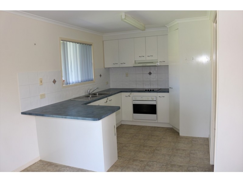 6 Sonder Street, Urangan QLD 4655