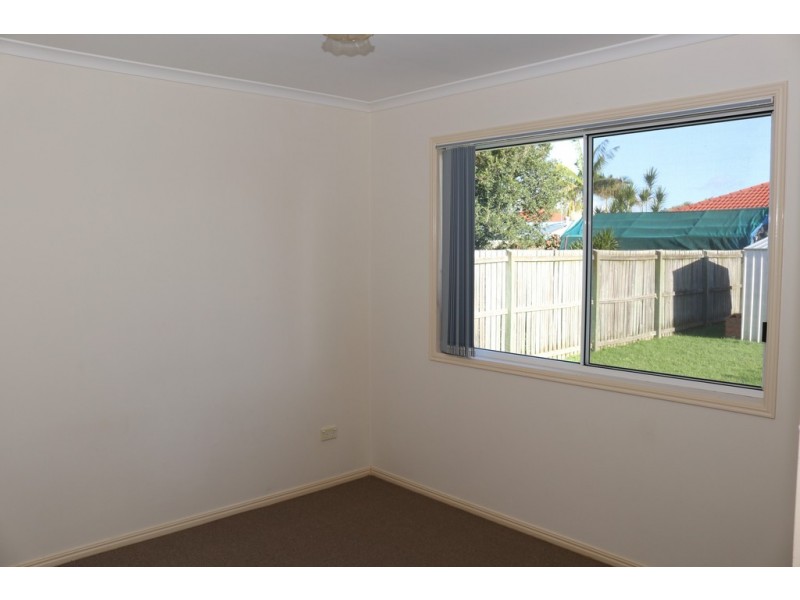 6 Sonder Street, Urangan QLD 4655