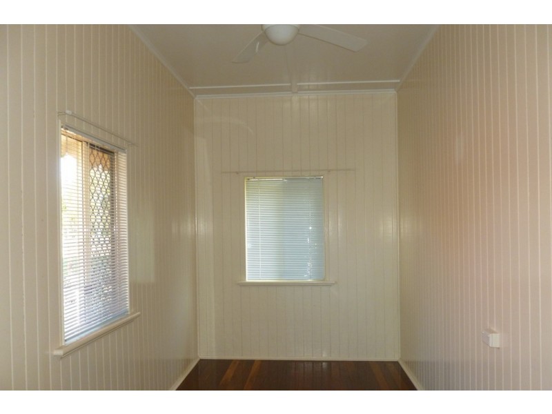 64 Dayman Street, Urangan QLD 4655