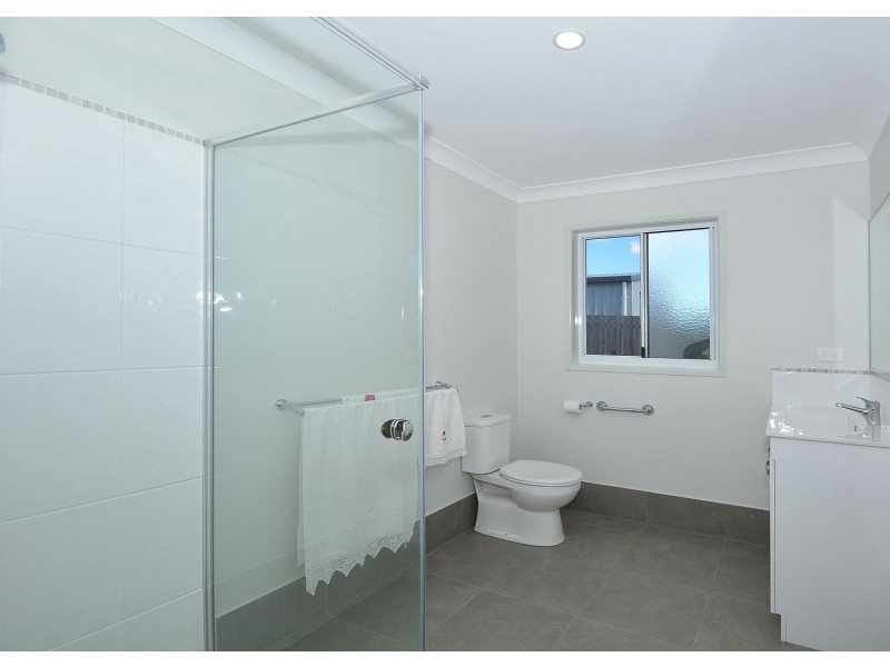 6 Ridge View Court, Nikenbah QLD 4655